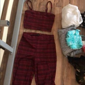 TOP AND BOTTOM RED SET LEGGINGS AND TANK TOP NWOT